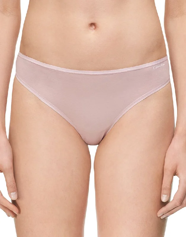 Calvin Klein Women Form Thong QD3643